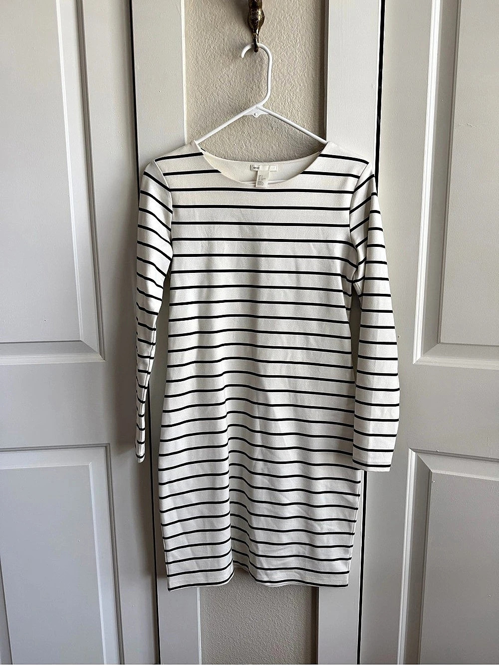 H&M Women's Striped Long Sleeve Mini Dress